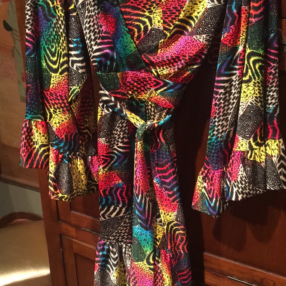 Dress - Picture 3 of 3